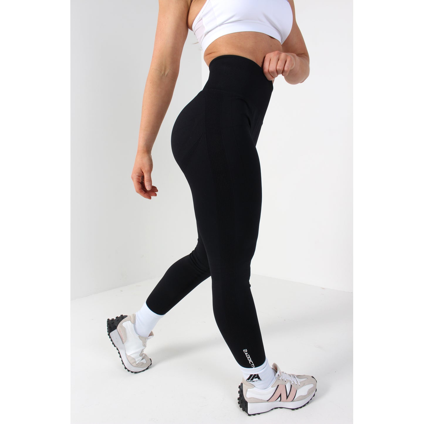Sculpt Seamless Series – Black Leggings - 2 Addictive