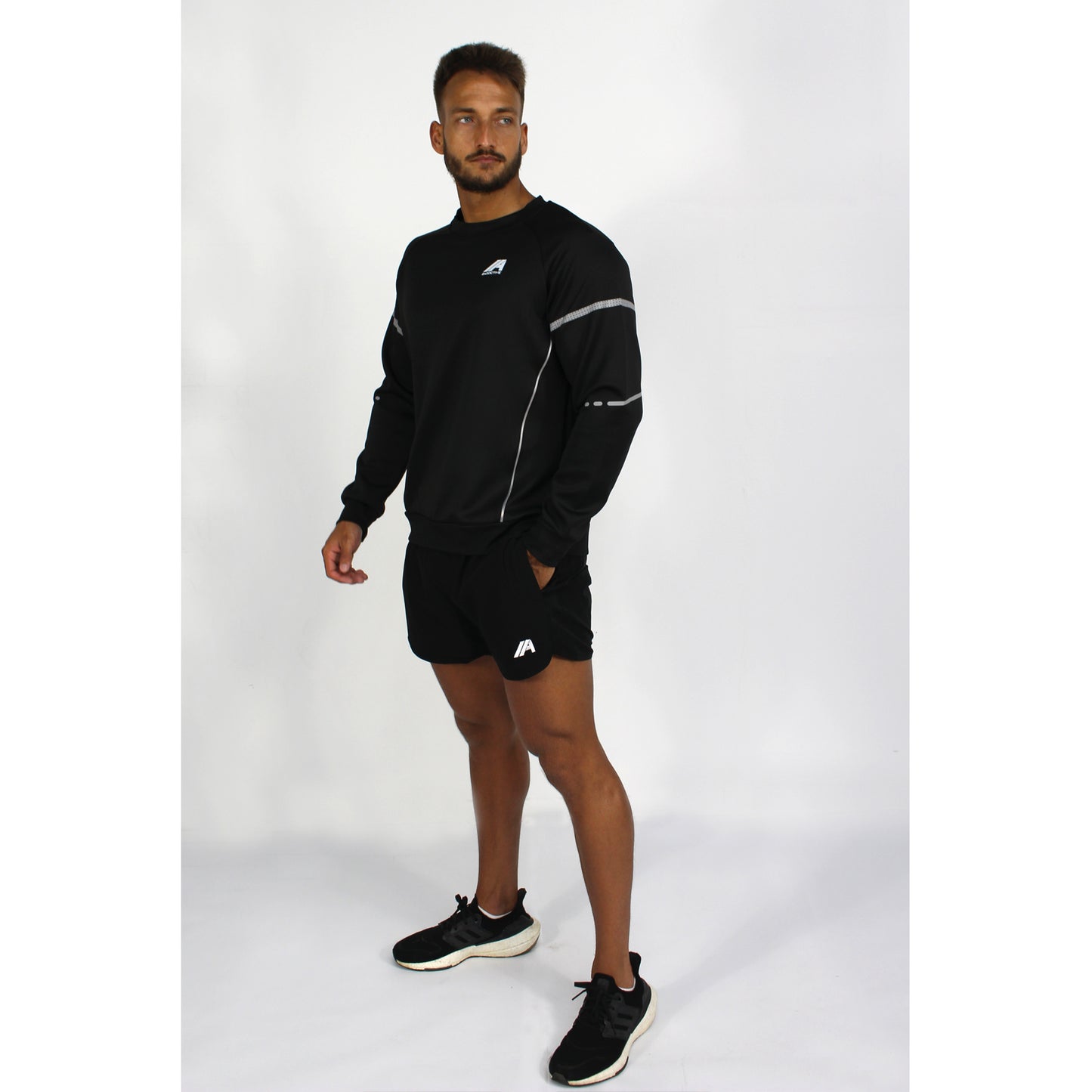 Club Crew Neck - Black - 2 Addictive